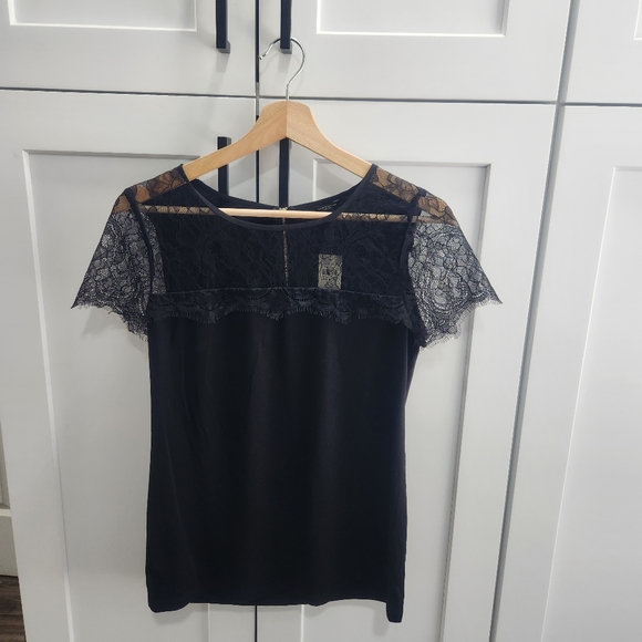 Ann Taylor Black Lace Yoke Tee XS - Picture 1 of 5